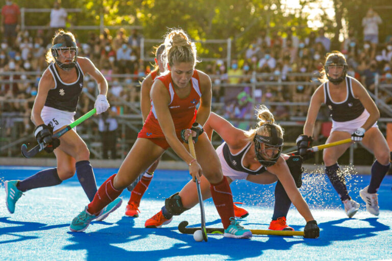 Doménica Ananías, jugadora de Hockey Césped: “ESTAMOS ORGULLOSAS POR NUESTRA CLASIFICACIÓN AL MUNDIAL”